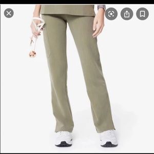 RARE! Kade cargo heather olive figs scrubs pants